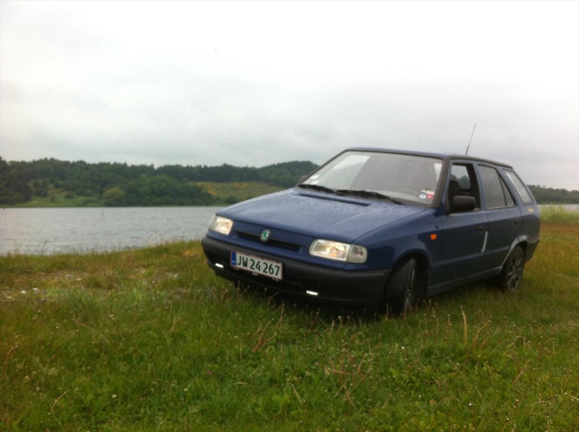 Skoda 1.6 LX Combi "TOTALSKADET" billede 11