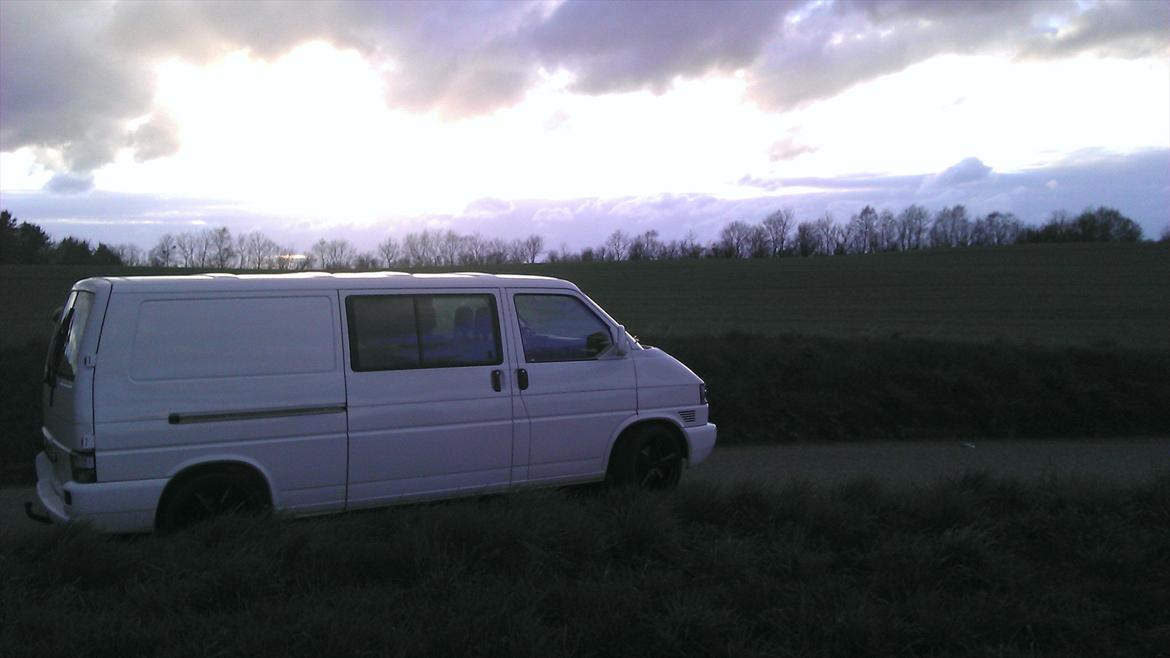 VW Transporter 2.5 TDI  billede 2