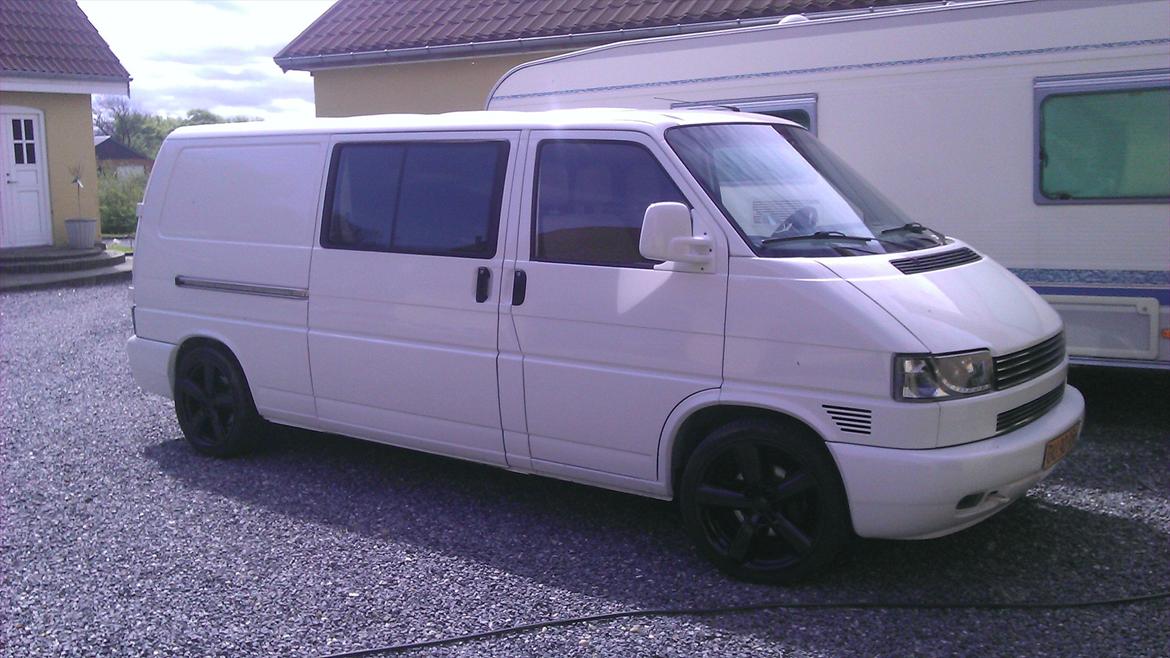 VW Transporter 2.5 TDI  billede 4