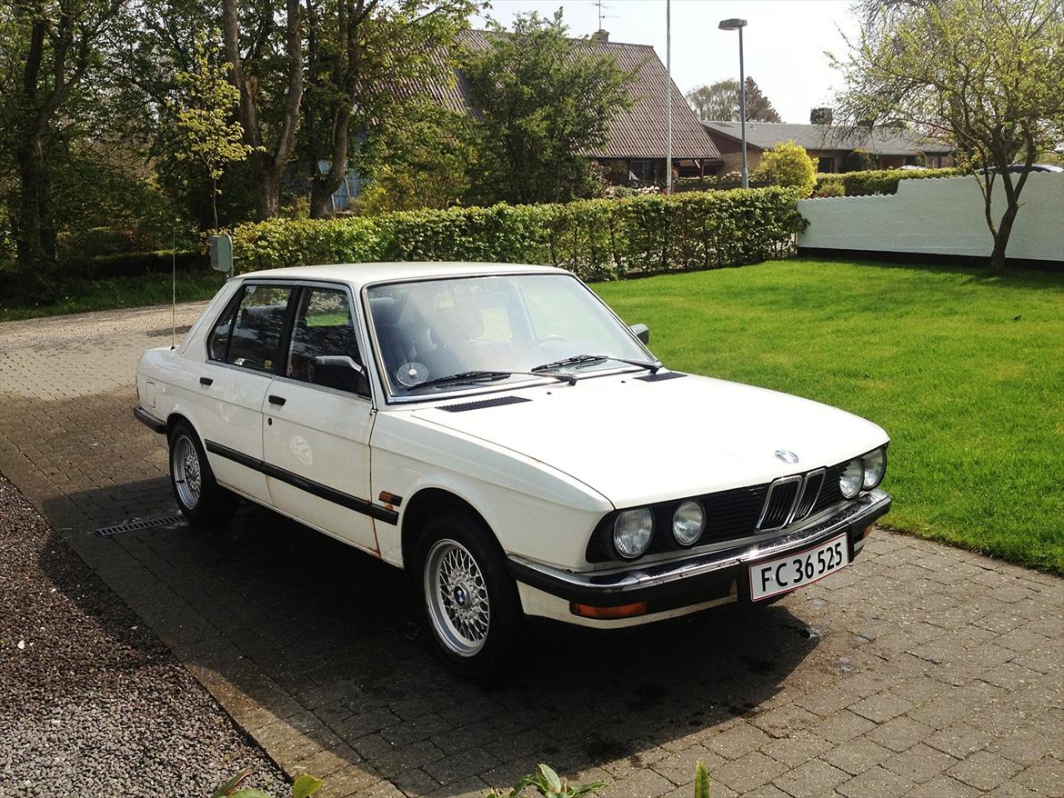 BMW E28 520 I billede 9