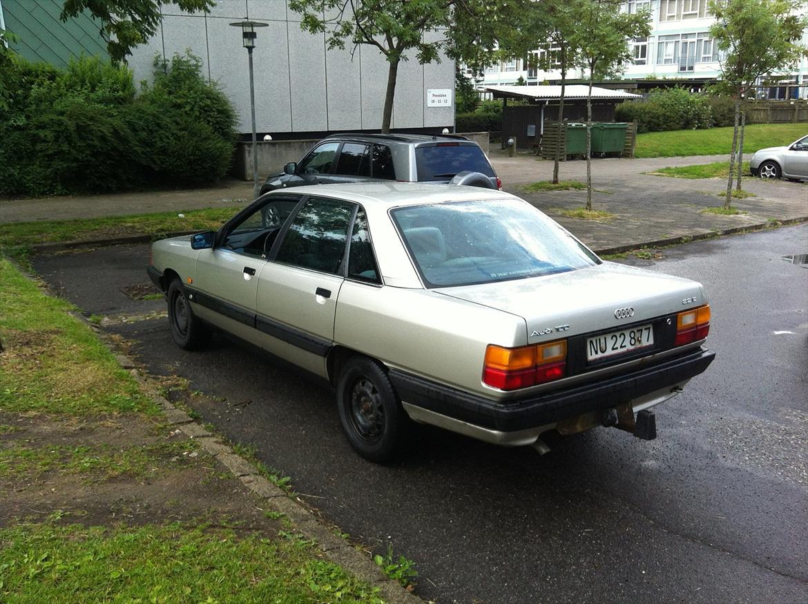 Audi 100 billede 5