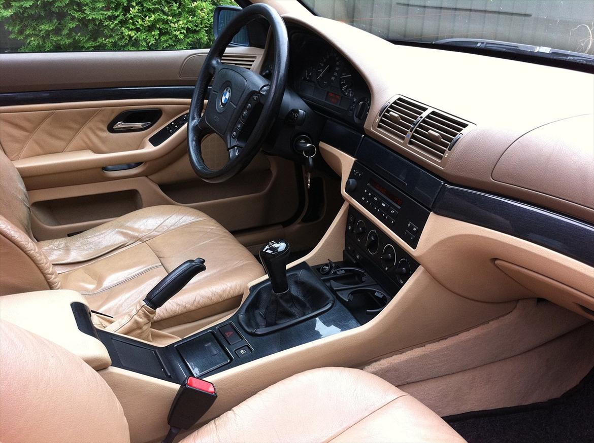 BMW E39 523i billede 2