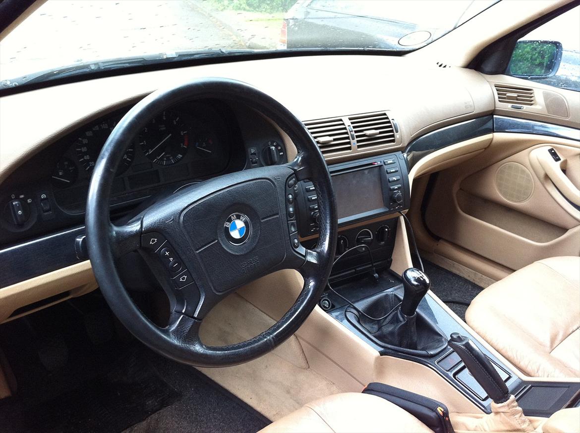 BMW E39 523i billede 5