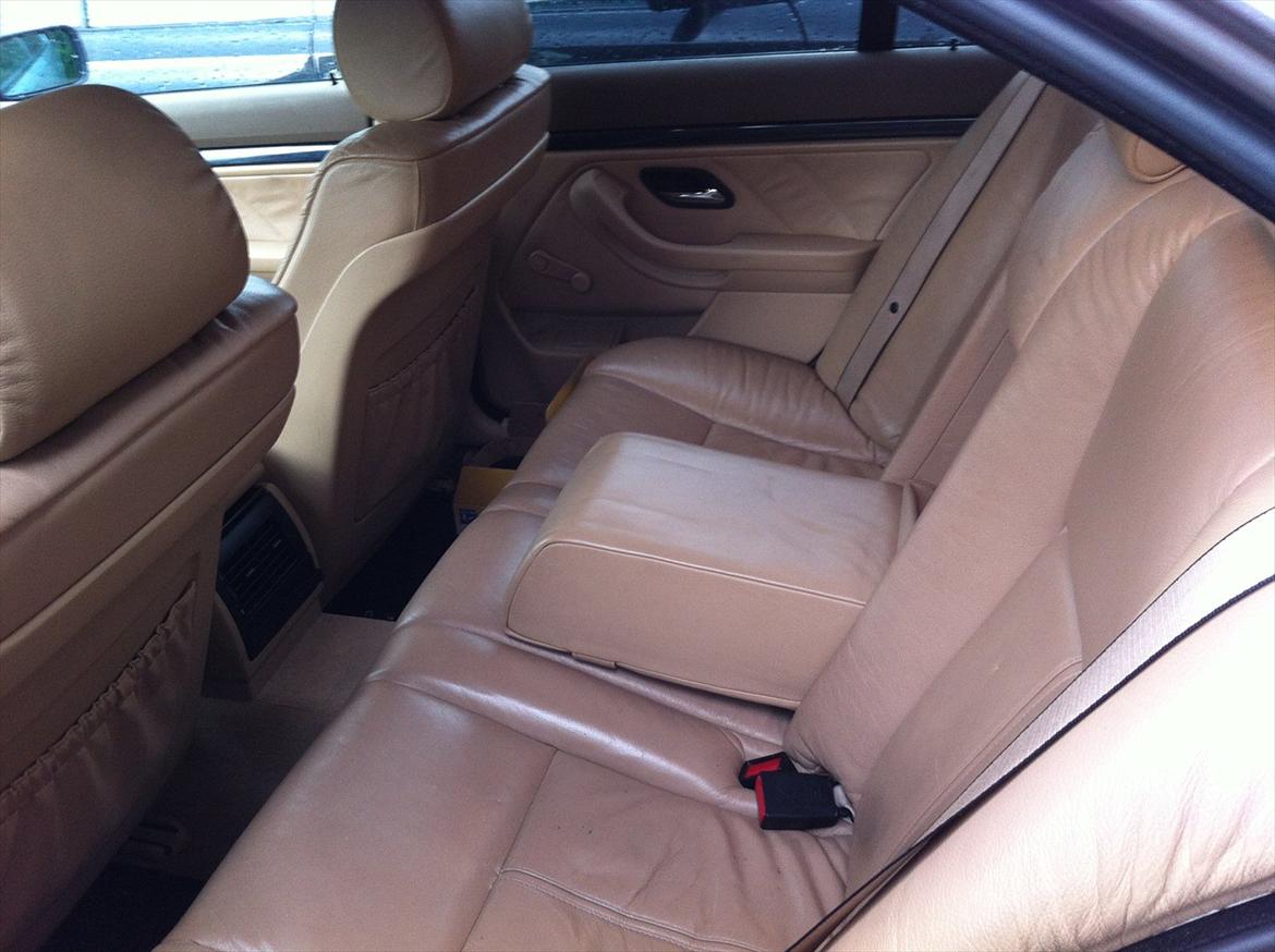 BMW E39 523i billede 8