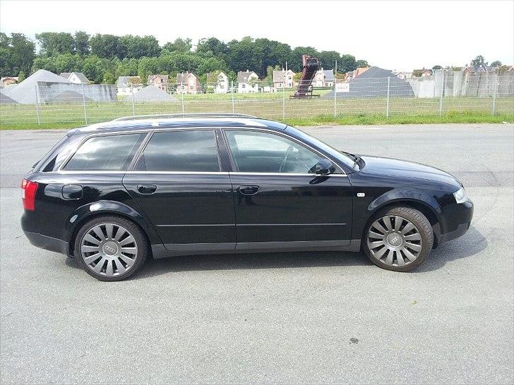 Audi A4  - Set fra siden med de 19 " billede 7
