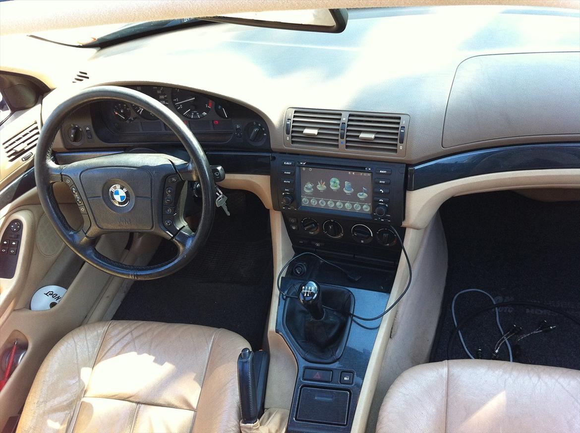 BMW E39 523i billede 10