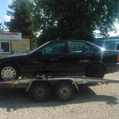 BMW E36 320i sedan SOLGT