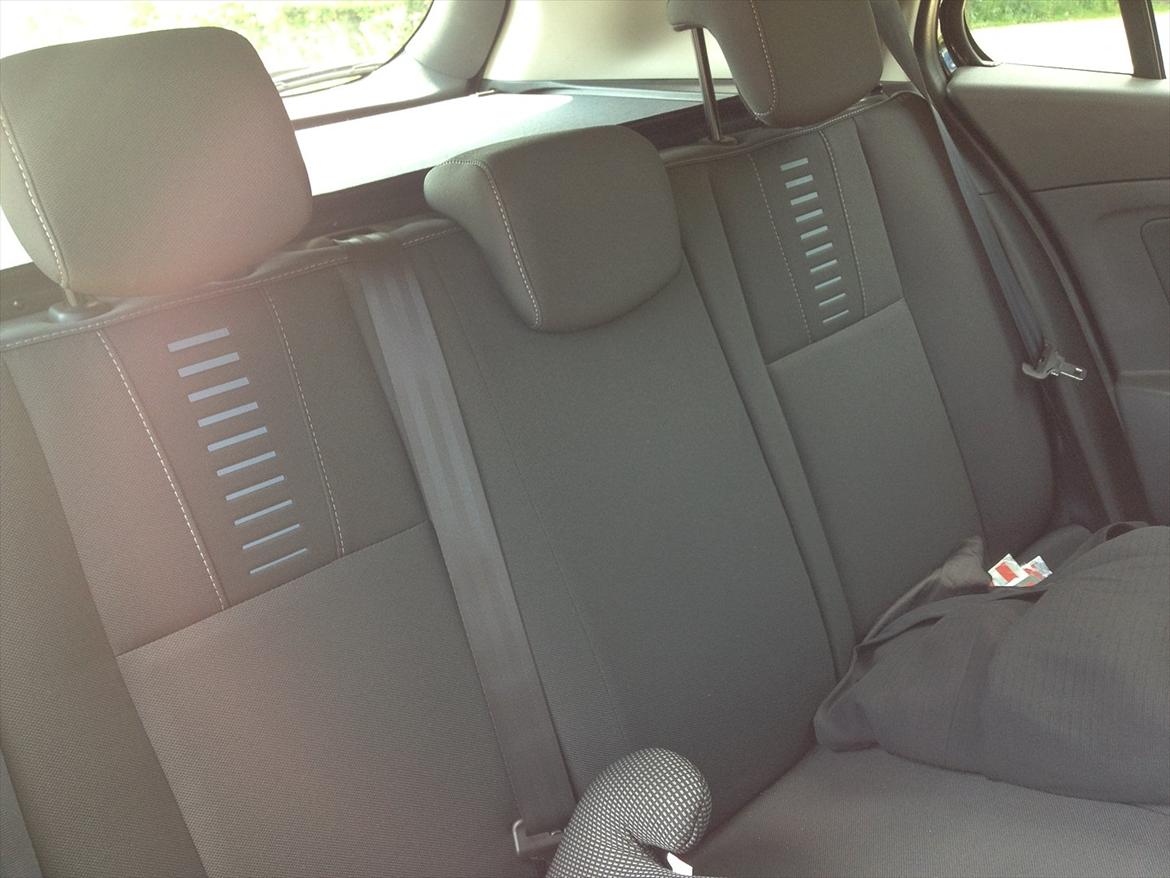 Renault Megane Expression 1.5 dCi Sports Tourer - Udemærket bagsæde plads. billede 20