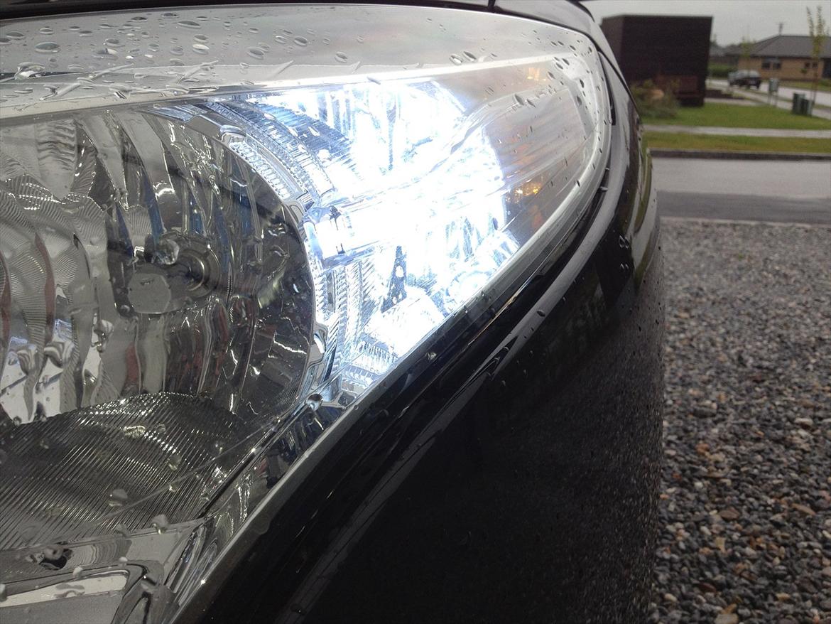 Renault Megane Expression 1.5 dCi Sports Tourer - LED kørelys! Normalt sidder der en 21w pære. billede 11