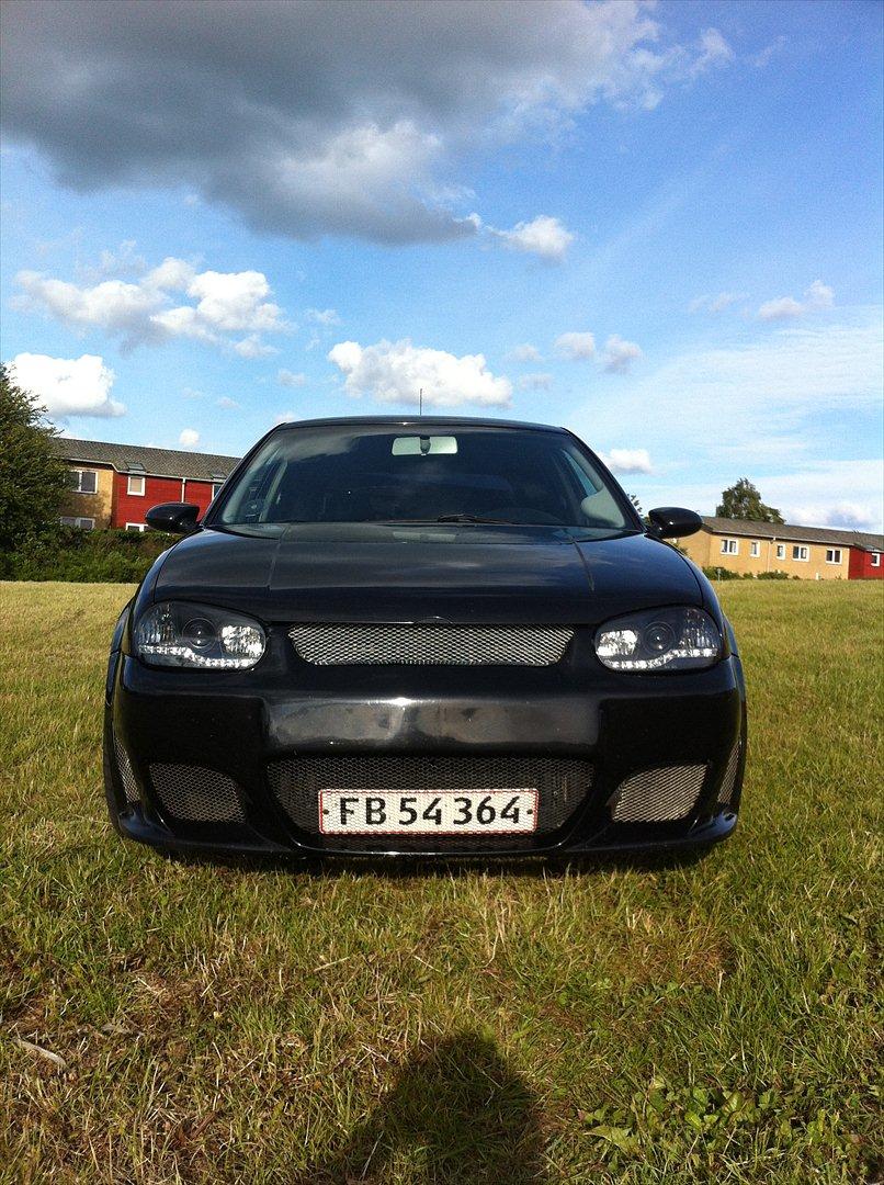 VW GOLF IV SOLGT billede 3