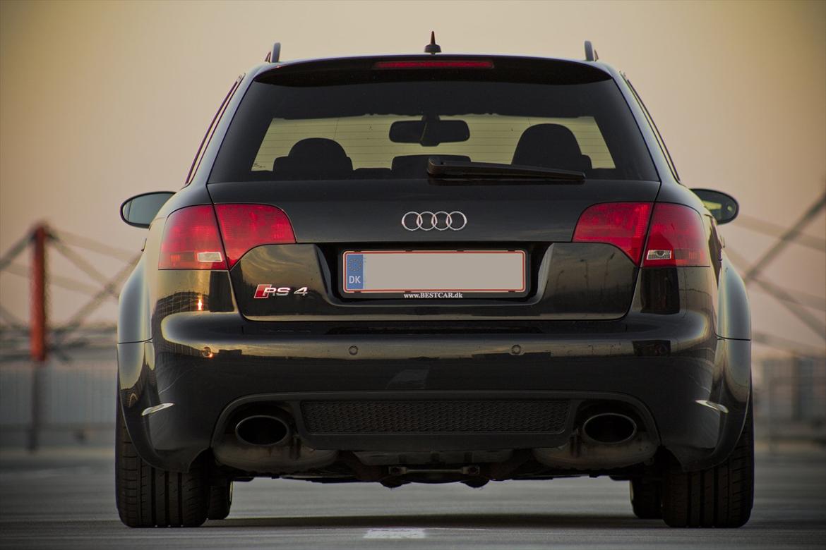 Audi RS4 Avant Black Edition  - Foto: Niki Funch / Motorsektionen.dk billede 6
