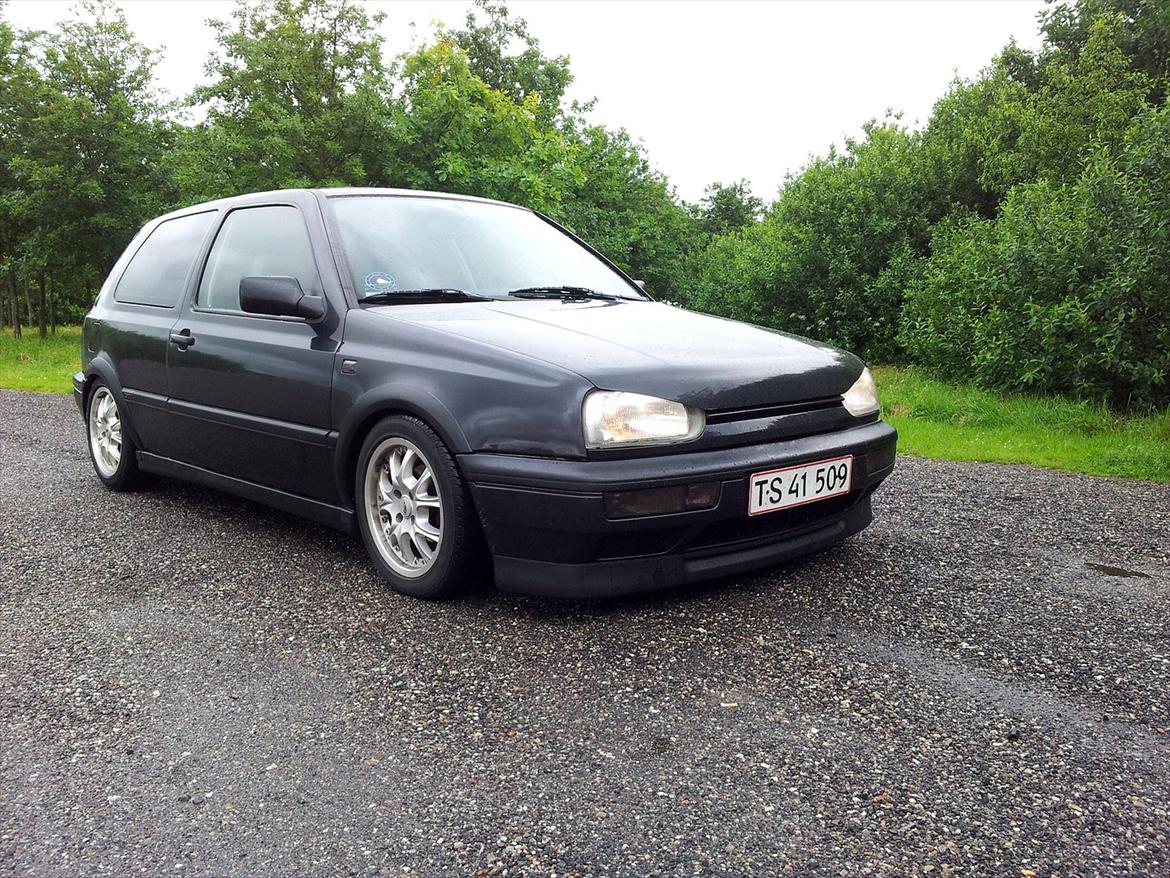VW Golf 3 1.8 CL SOLGT billede 1