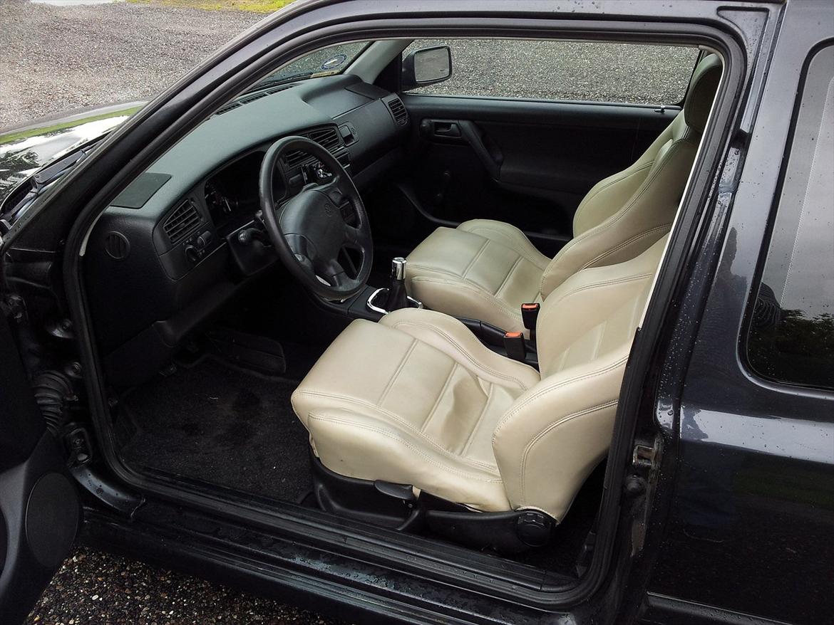 VW Golf 3 1.8 CL SOLGT billede 3