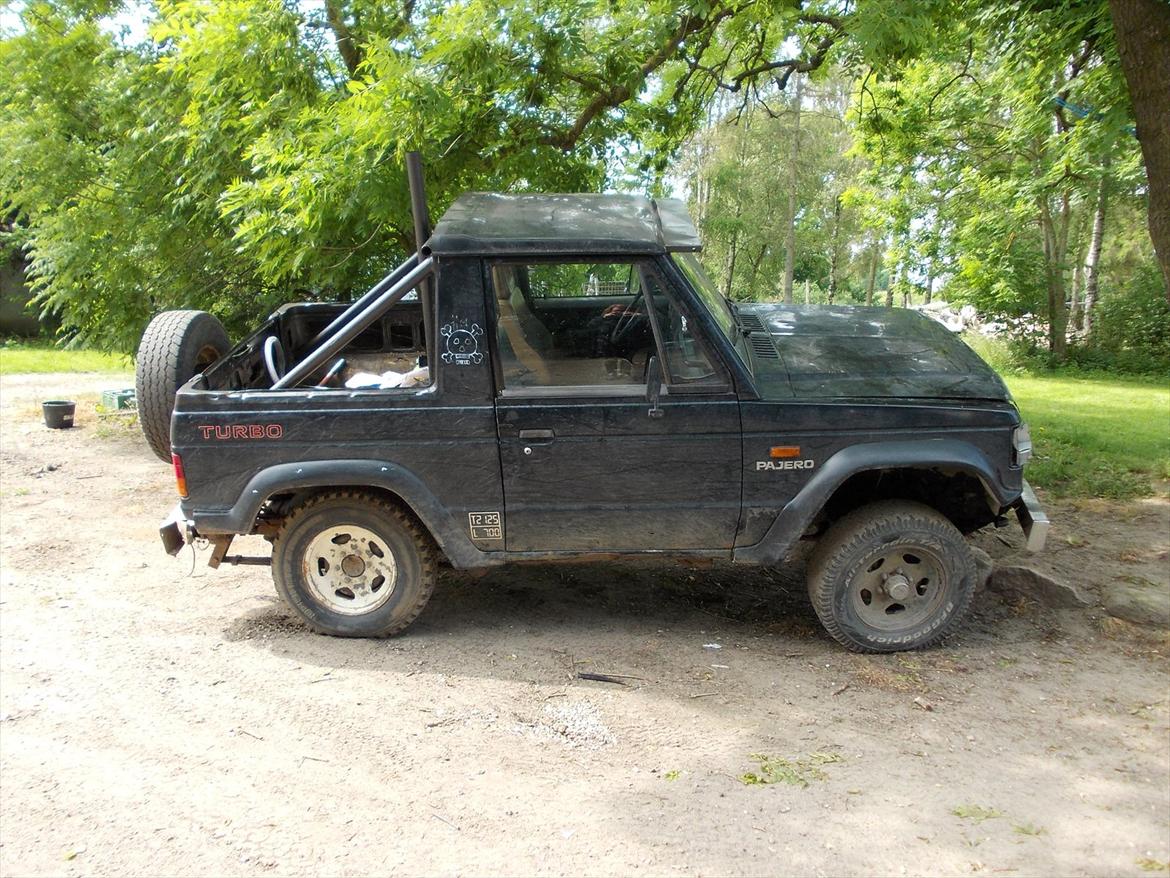 Mitsubishi Pajero død billede 7