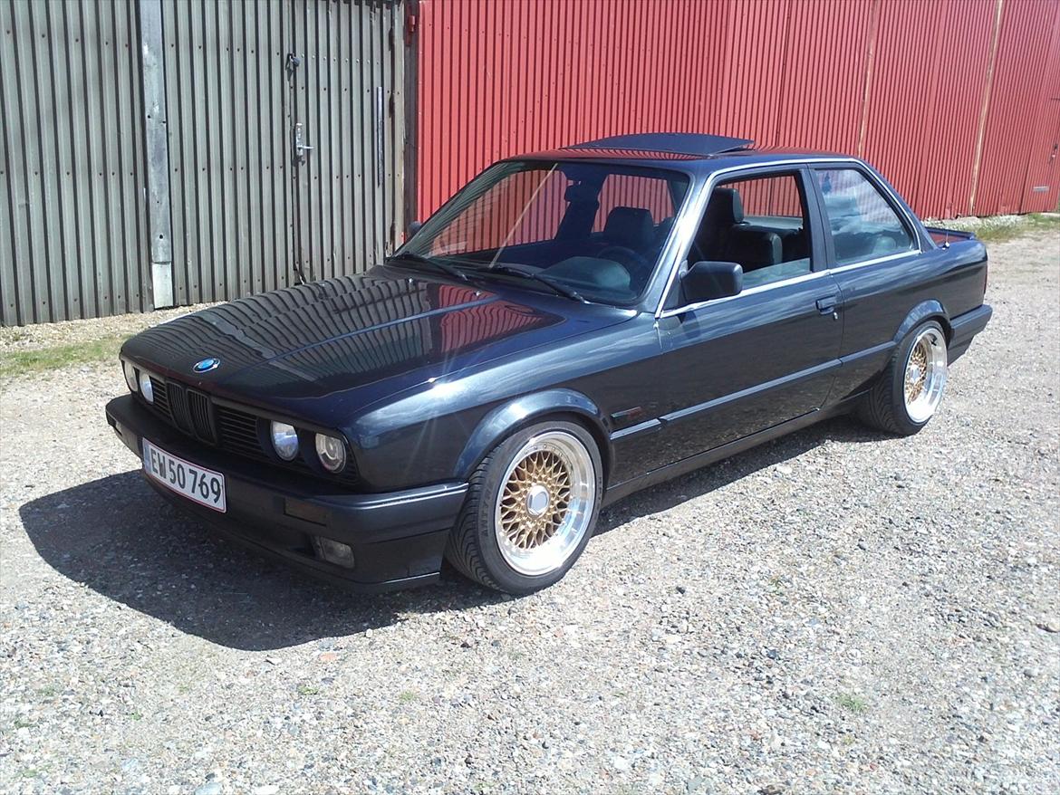 BMW E30 320 billede 2