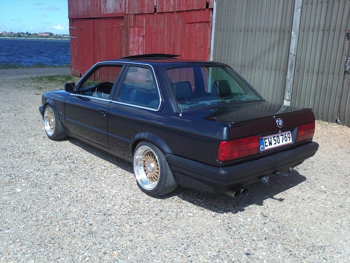 BMW E30 320 billede 5