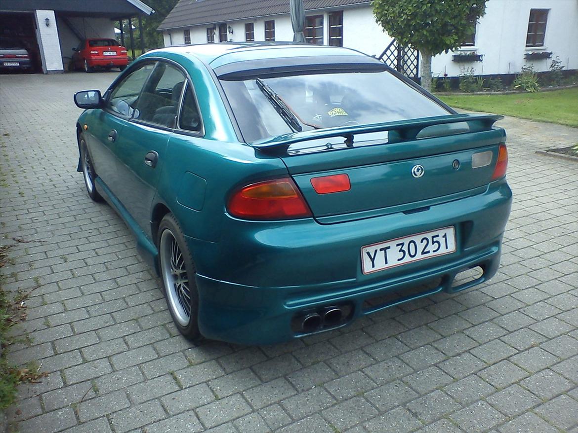 Mazda 323 f billede 2