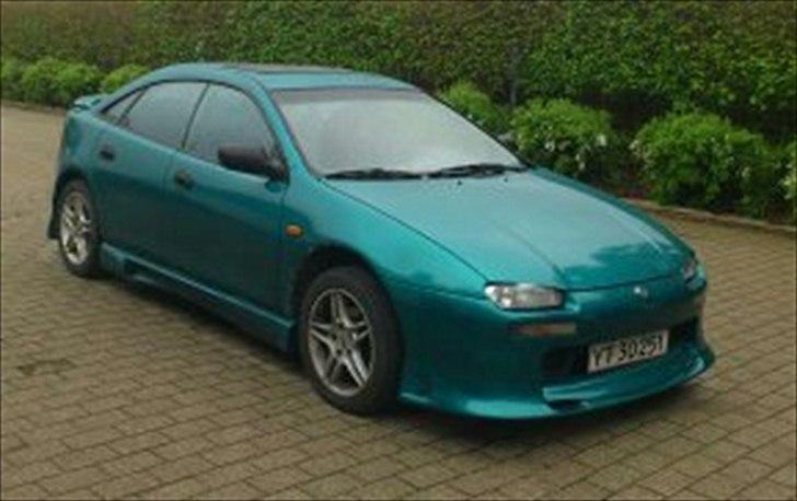 Mazda 323 f billede 7