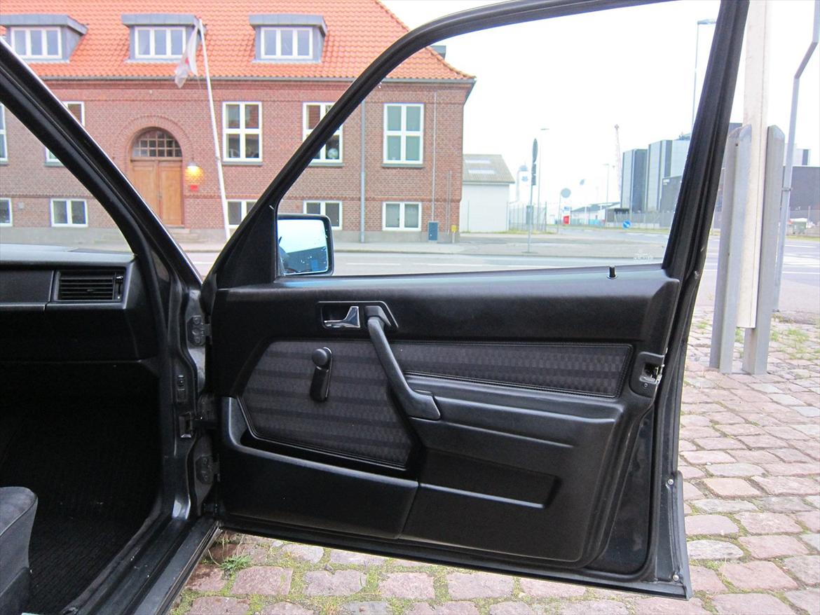Mercedes Benz 190E billede 8