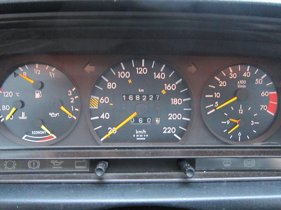 Mercedes Benz 190E billede 12