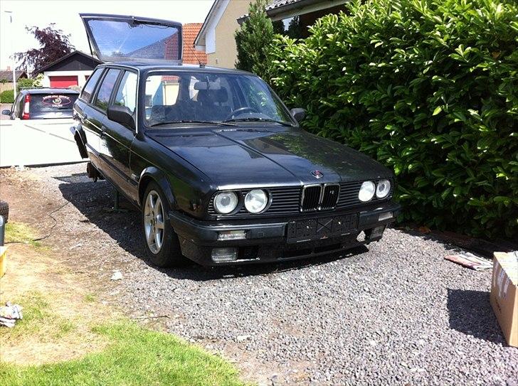 BMW 325 Touring (Solgt) - bilen i færdig stand billede 1