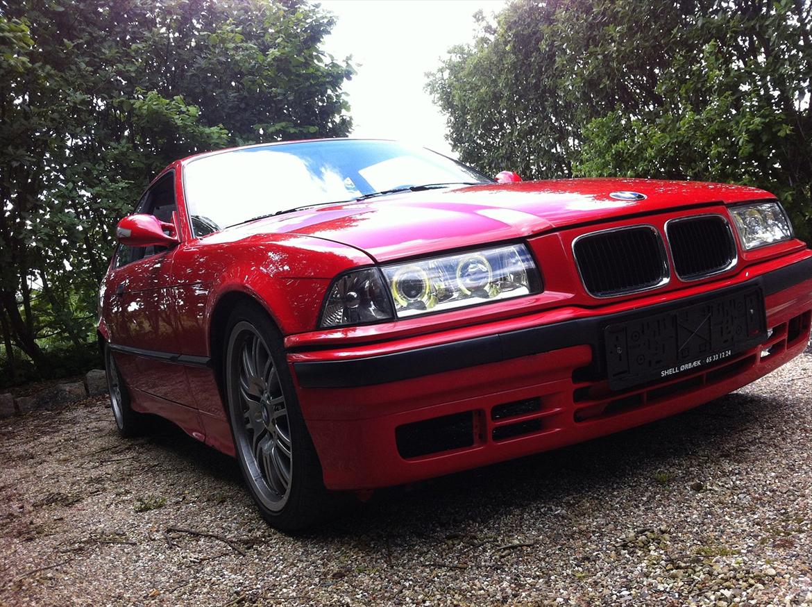 BMW E36 318is Coupe SOLGT billede 2