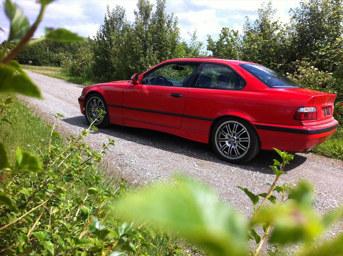 BMW E36 318is Coupe SOLGT billede 10