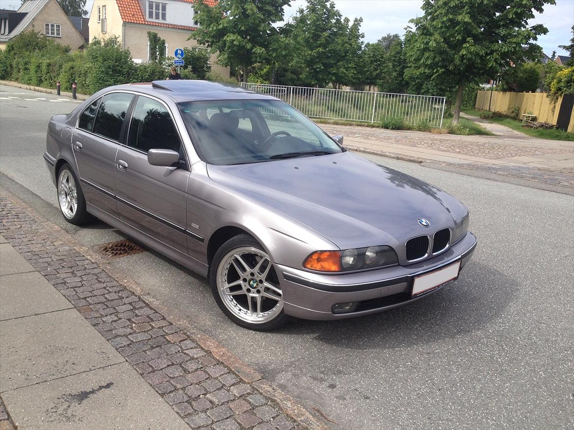 BMW e39 523i aut. [SOLGT] billede 4