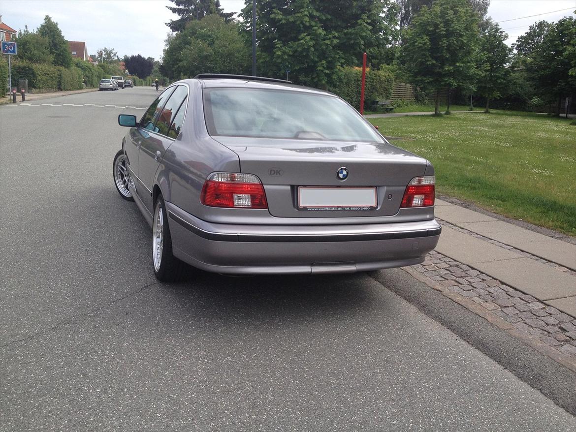 BMW e39 523i aut. [SOLGT] billede 6