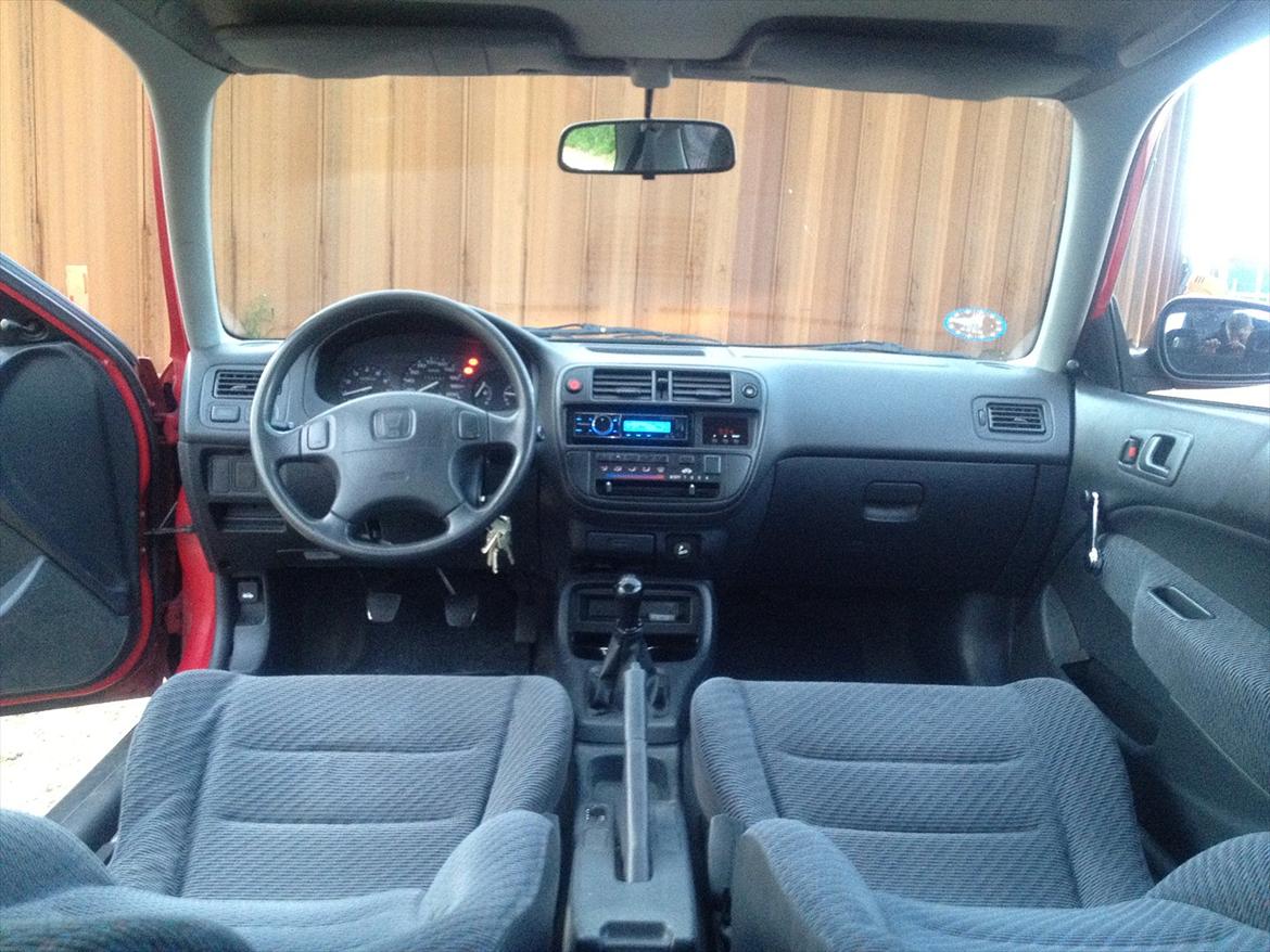 Honda Civic sportsback 1,4 i ( total skadet ) billede 9