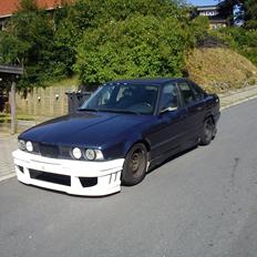 BMW E34 535i 3,5 12v aut. (M5) Projekt