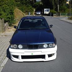 BMW E34 535i 3,5 12v aut. (M5) Projekt