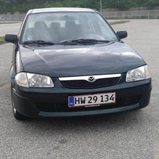 Mazda 323 Sedan GLX (SOLGT)