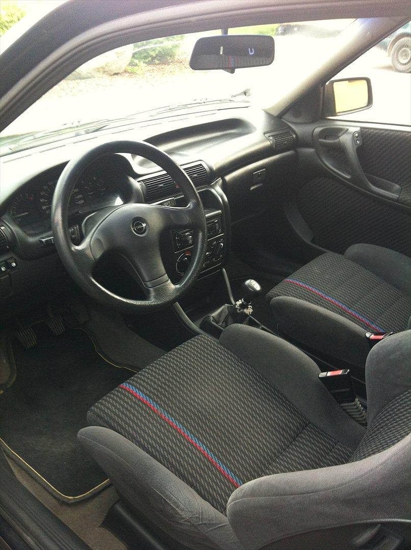 Opel astra 2.0 gsi SOLGT billede 6