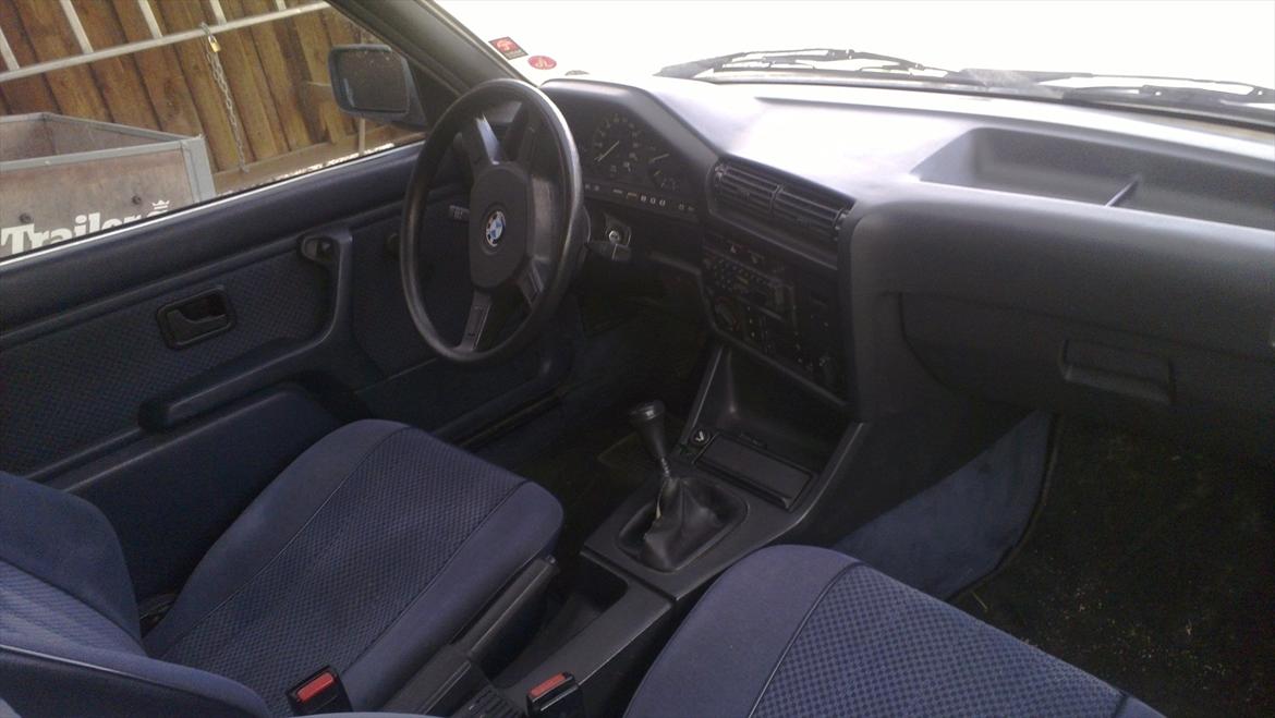 BMW 320i e30 billede 5