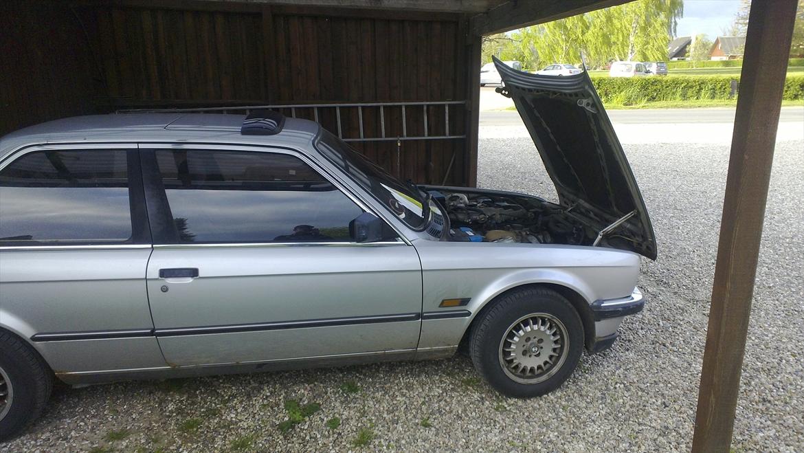 BMW 320i e30 billede 7