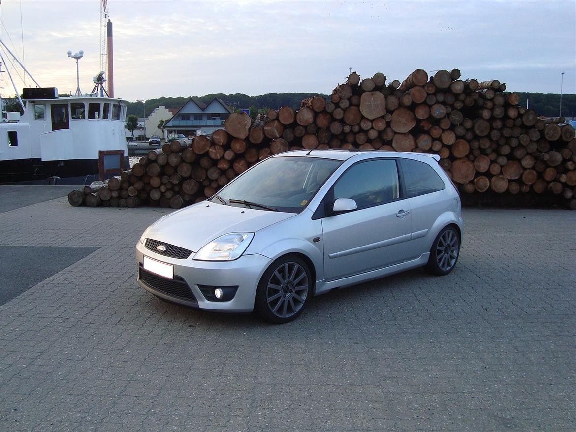 Ford Fiesta ST150 *SOLGT* billede 1