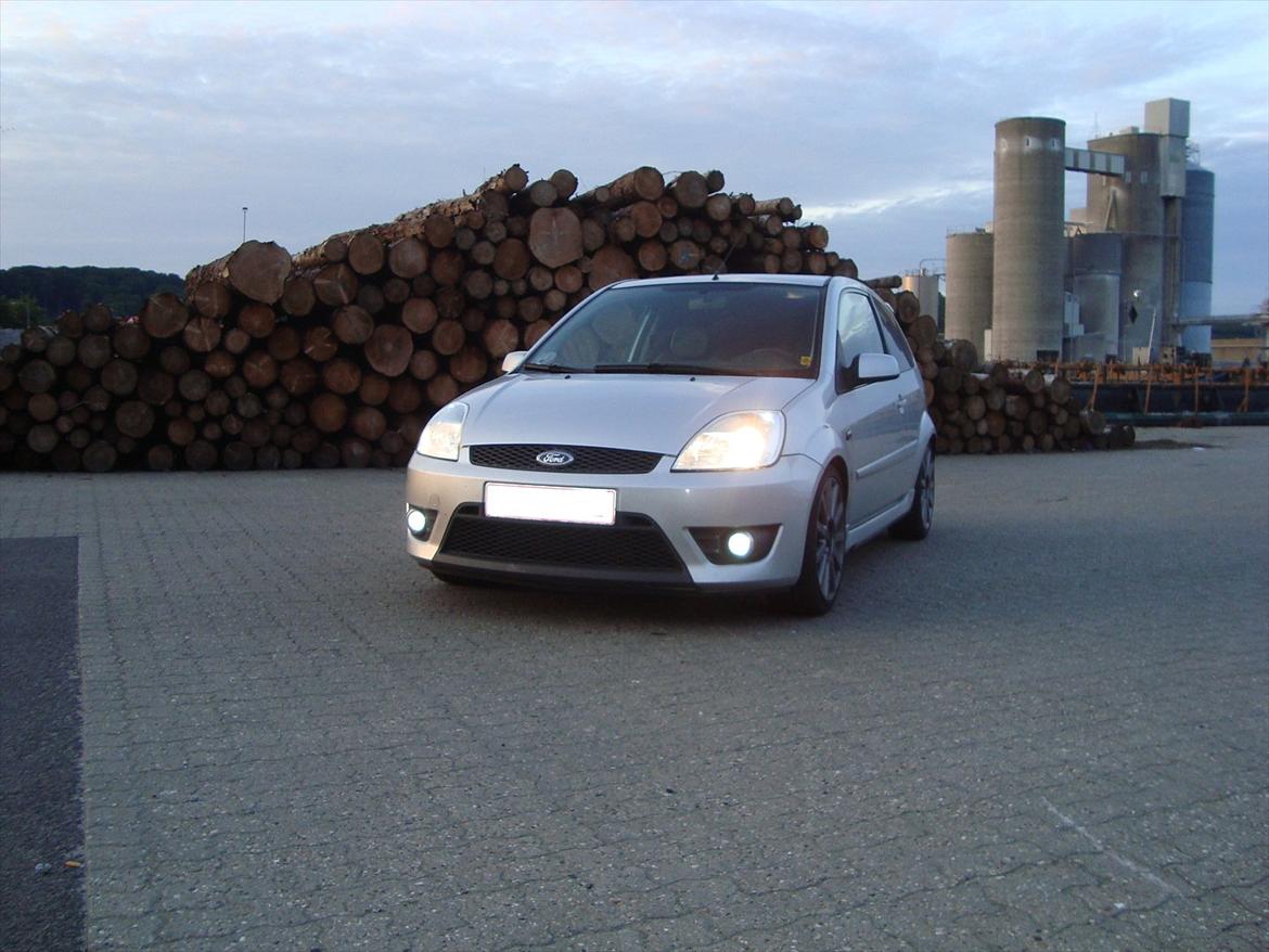 Ford Fiesta ST150 *SOLGT* billede 4
