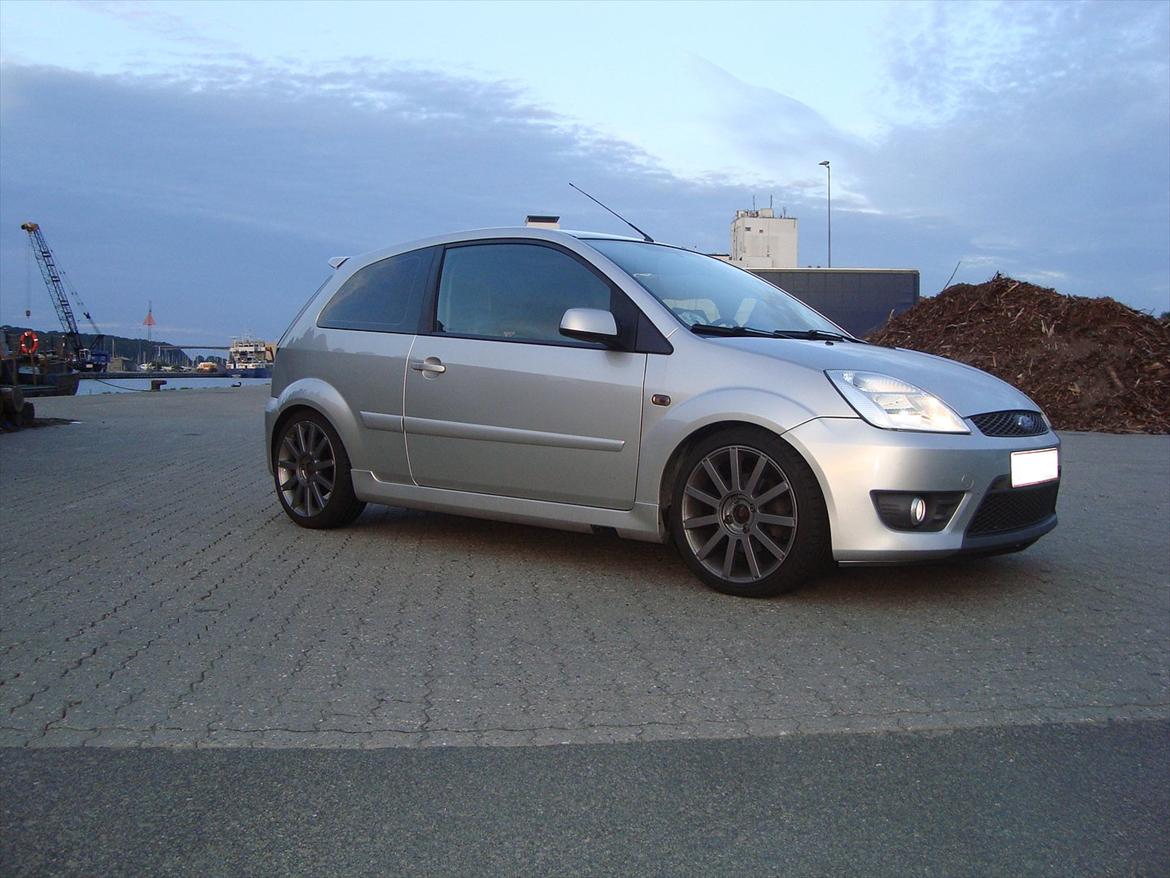 Ford Fiesta ST150 *SOLGT* billede 5