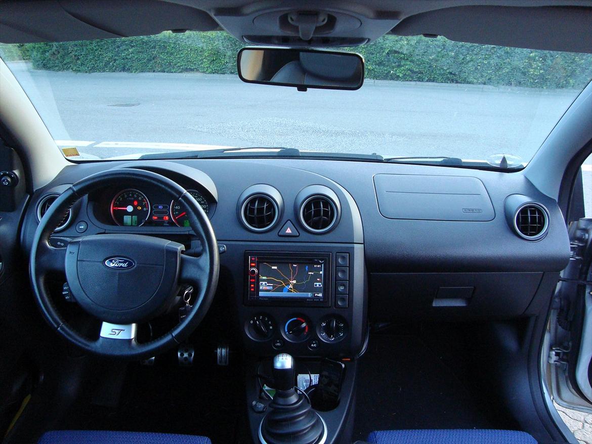 Ford Fiesta ST150 *SOLGT* billede 12