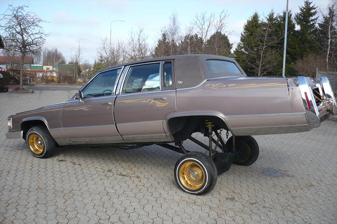 Cadillac fleetwood brougham billede 11