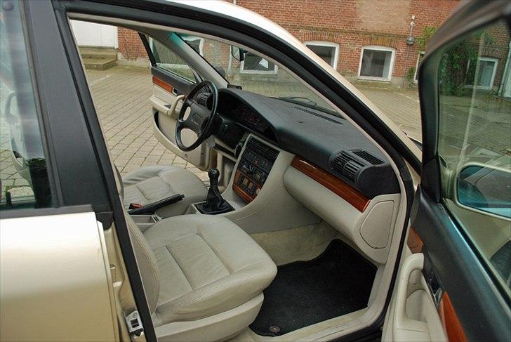 Audi 100 2.8E Avant Quattro billede 12