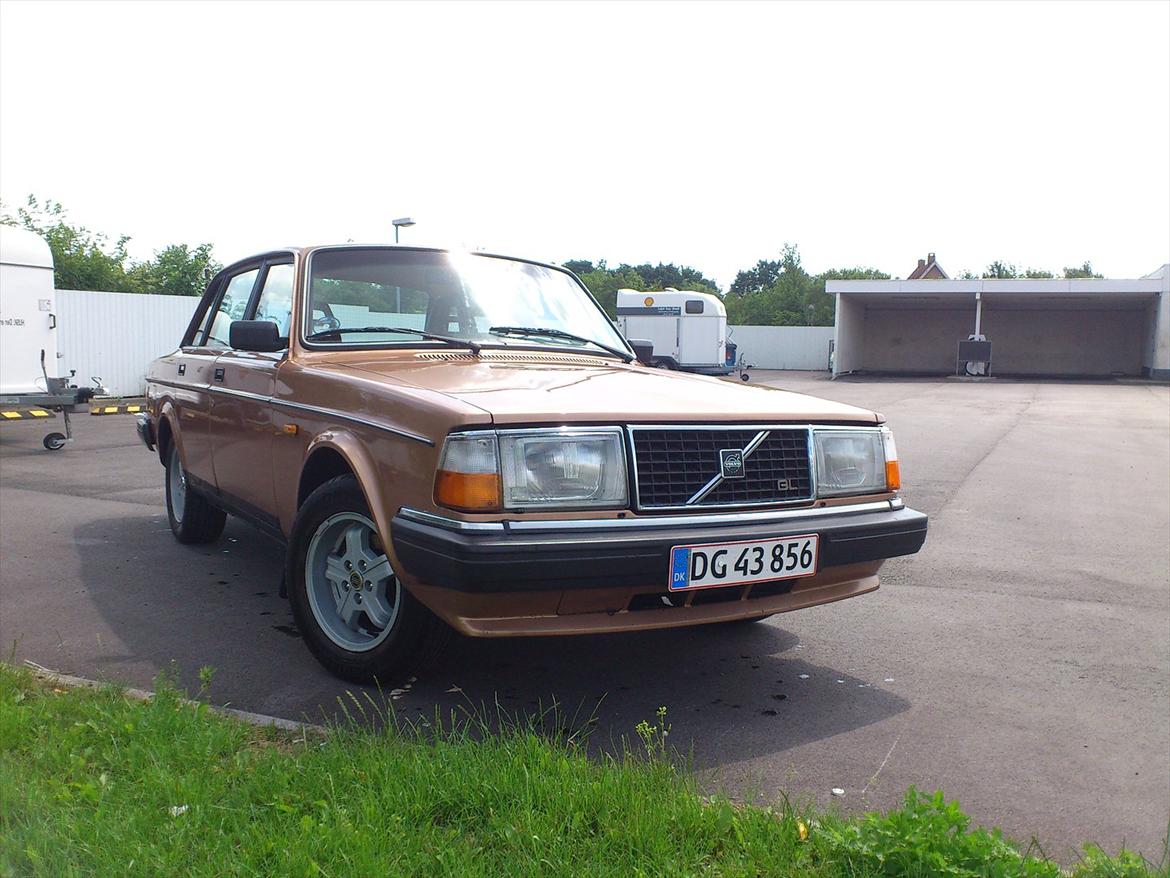 Volvo 244 GL Aut. billede 3