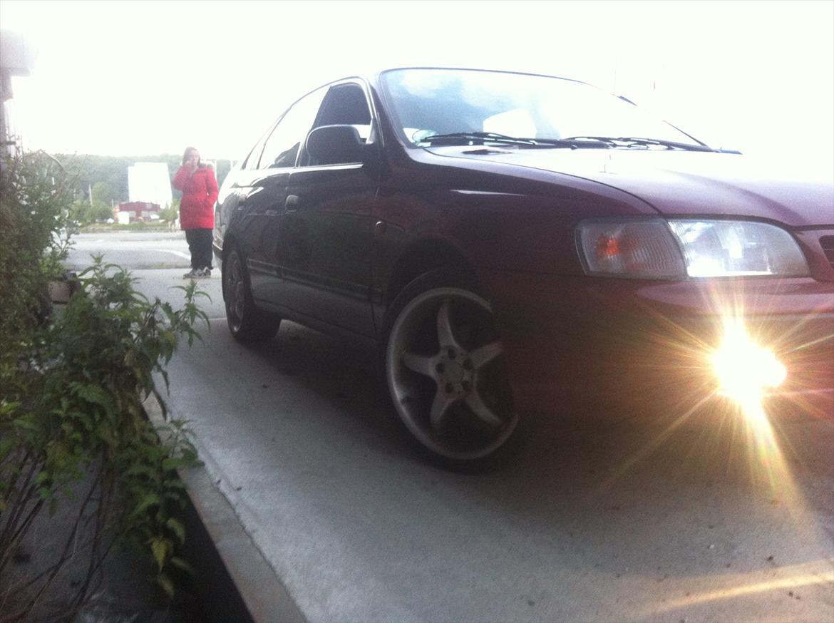 Toyota Carina liftback 1.8 *JBL* billede 5