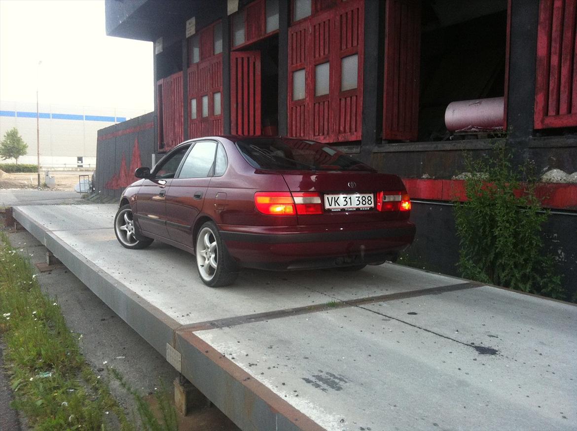 Toyota Carina liftback 1.8 *JBL* billede 7