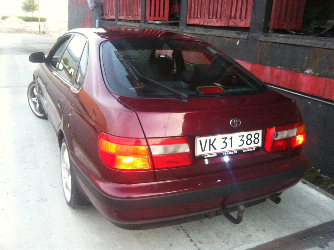 Toyota Carina liftback 1.8 *JBL* billede 11