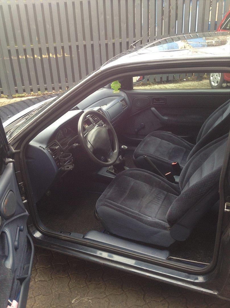 Ford Escort 1.6 16V billede 8