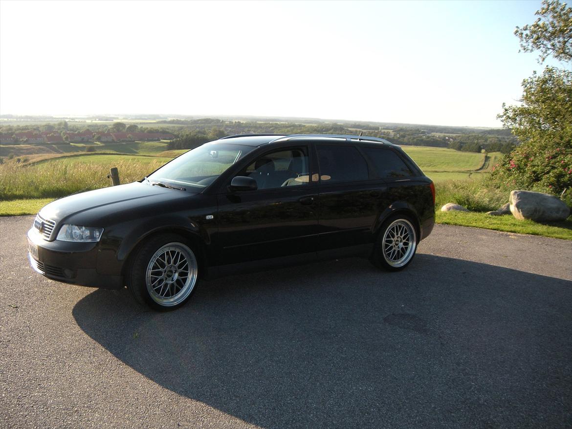 Audi A4 130 Avant billede 2