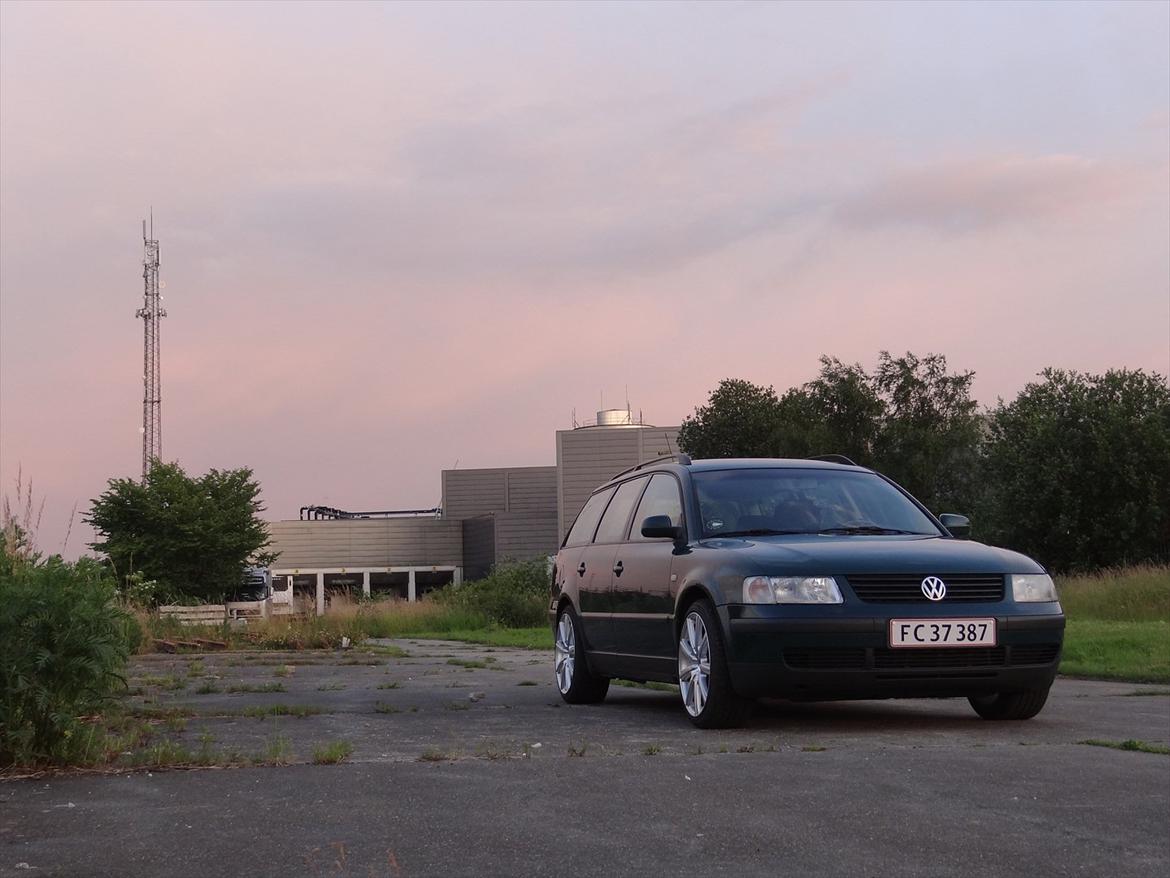 VW Passat Mk IV 1,8T Trendline St.car billede 1