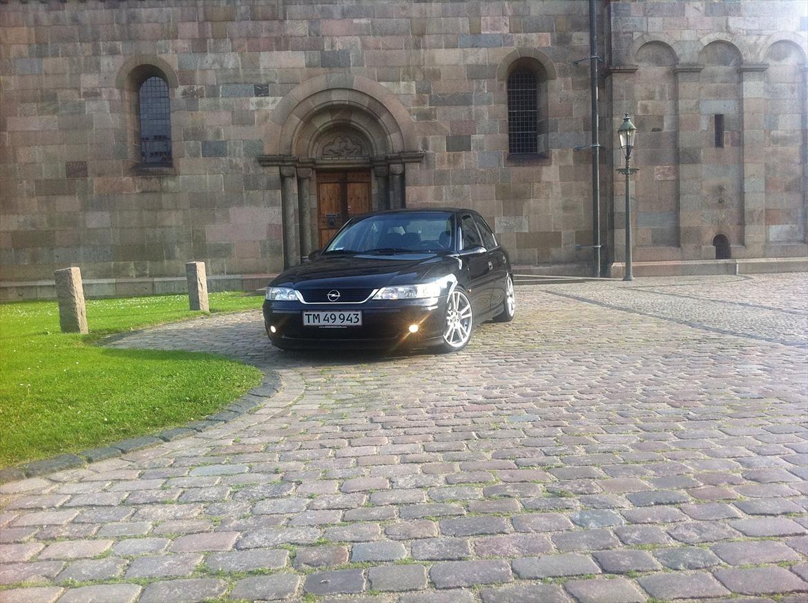 Opel Vectra B 2.5 V6 Elegance billede 4